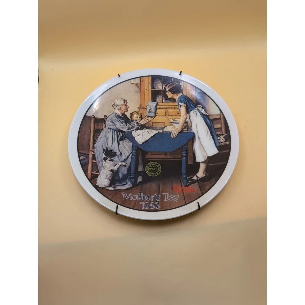 4 Norman‎ Rockwell Mothers Day Plates 1985 1981 1982 1983 With Plate Hangers